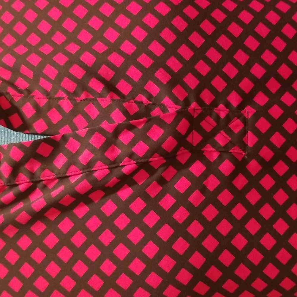 Pleione Short Sleeve Blouse with red pattern, size XS - Picture 6 of 13